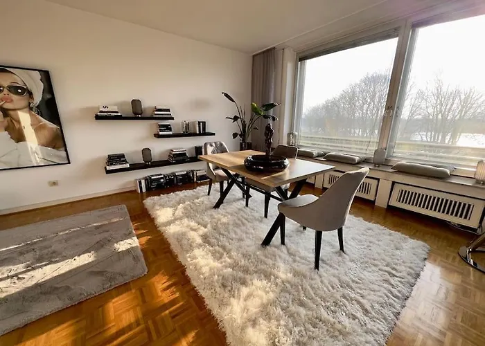 Exklusiver Rheinblick Messe Parken 5 Zimmer, 12 Personen *