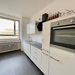 Exklusiver Rheinblick Messe Parken 5 Zimmer, 12 Personen