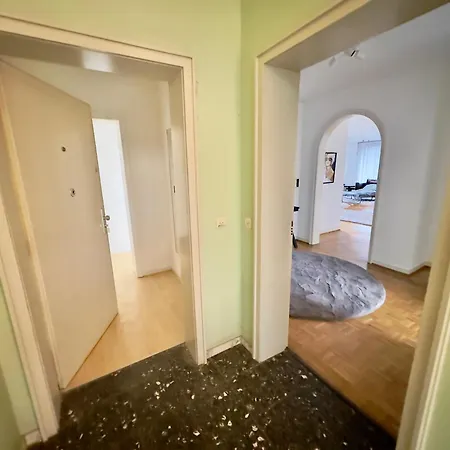 Exklusiver Rheinblick Messe Parken 5 Zimmer, 12 Personen