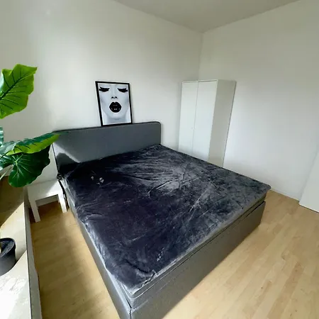 شقة Exklusiver Rheinblick Messe Parken 5 Zimmer, 12 Personen