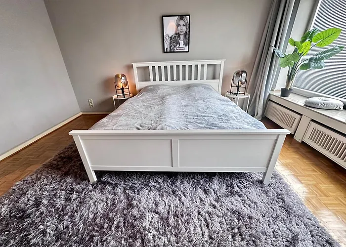 Appartement Exklusiver Rheinblick Messe Parken 5 Zimmer, 12 Personen