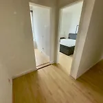 Exklusiver Rheinblick Messe Parken 5 Zimmer, 12 Personen * Düsseldorf